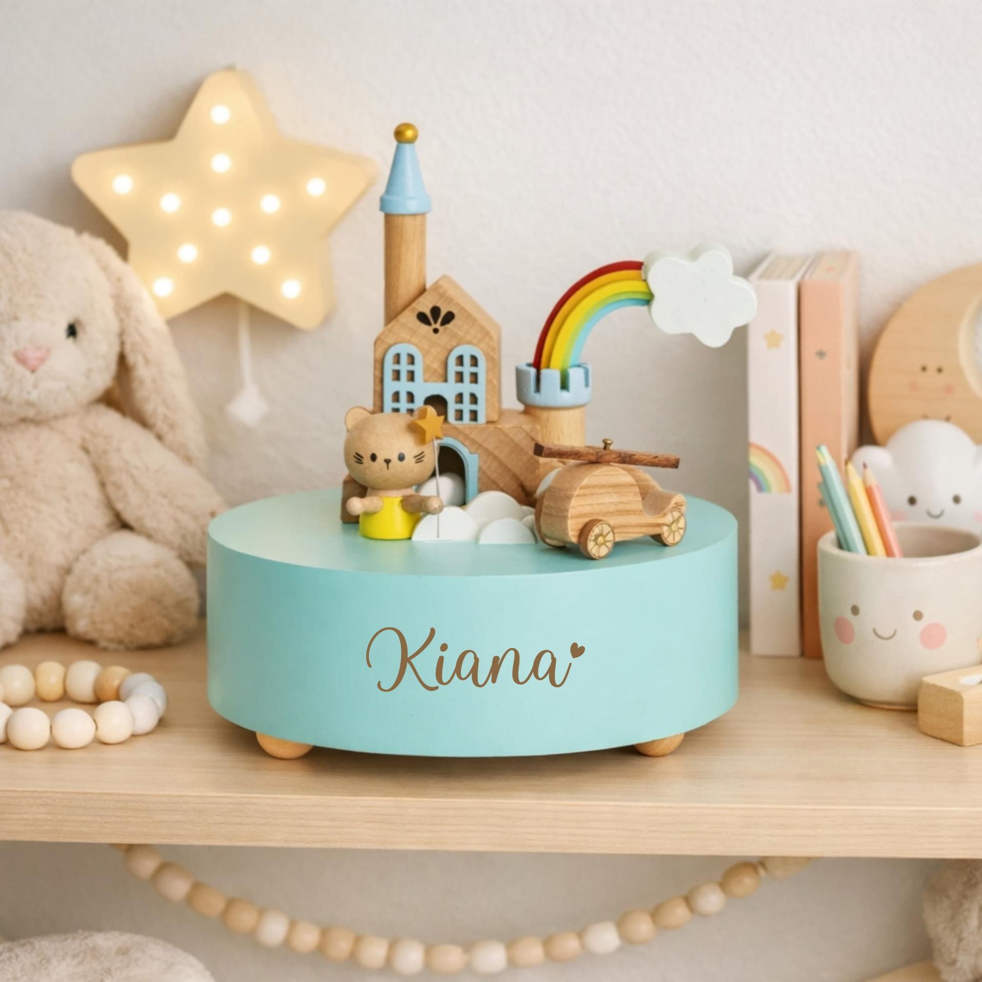Boite musicale personnalisee avec le prenom kiana cadeau original en bois pour enfant