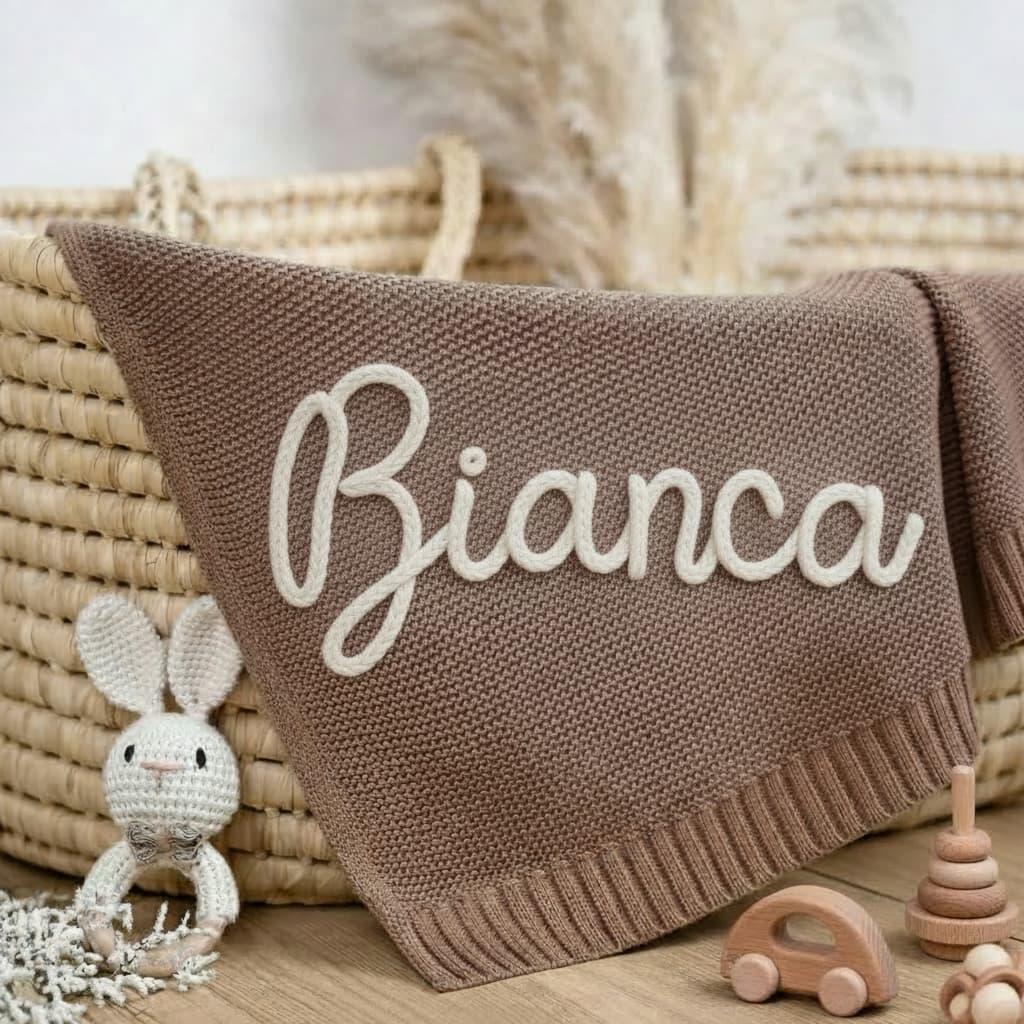 Couverture brodée personnalisée avec le prénom Bianca