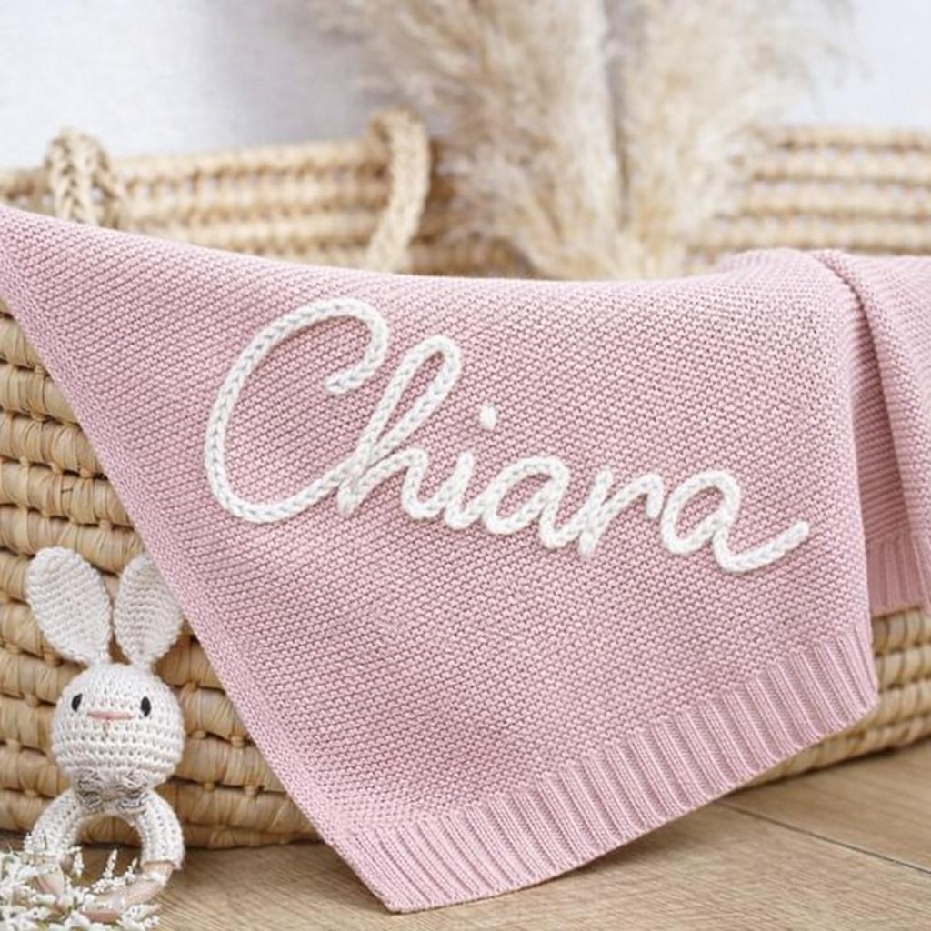 Couverture rose de naissance personnalisée avec le prénom Chiara