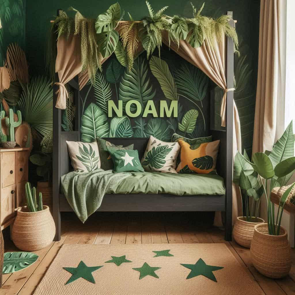 Decoration de chambre theme jungle avec lit cabane personnalise avec le prenom noam 1