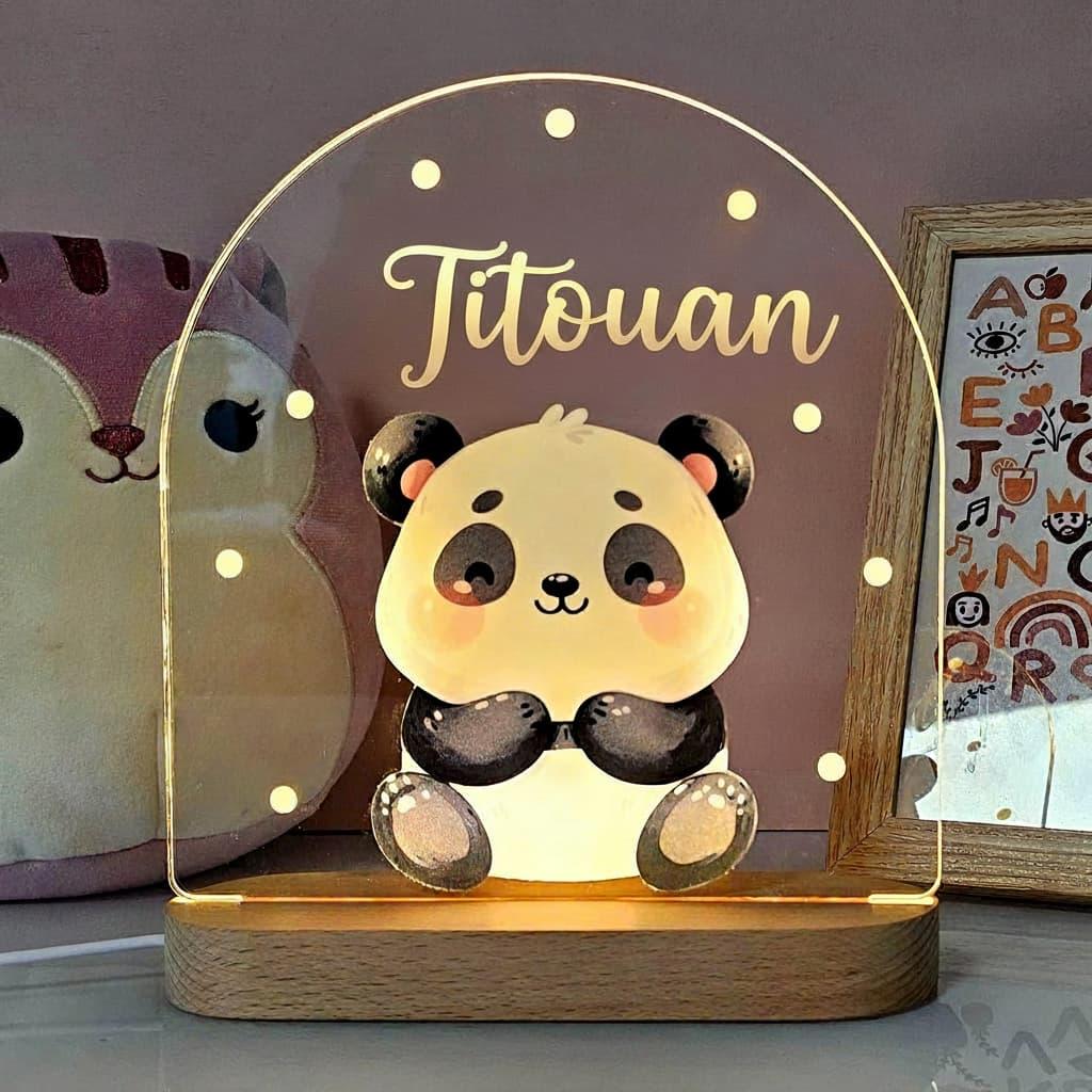 Lampe panda acrylique personnalisée avec le prénom Titouan
