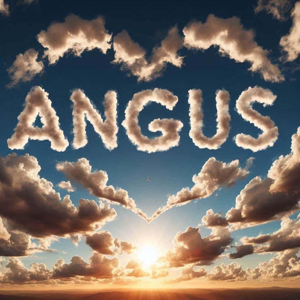 Le prenom angus ecrit avec les nuages dans le ciel