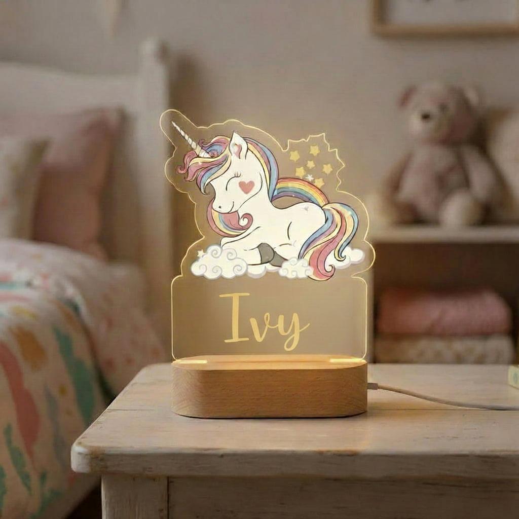 Veilleuse licorne personnalisée avec le prénom Ivy