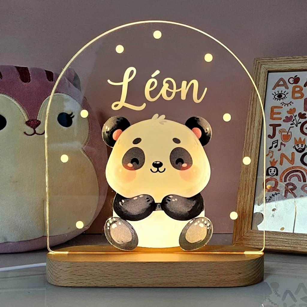 Veilleuse acrylique panda personnalisée avec le prénom Léon
